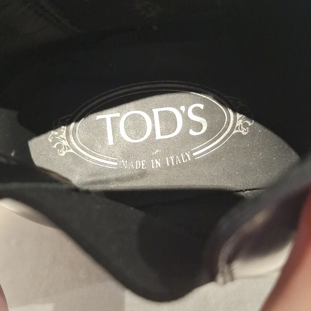 Tod's Black Leather Chelsea Boots Size 39 1/2